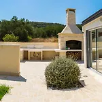 Appartement Dovolena Bez Starosti - Murter *
