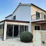 Appartement Dovolena Bez Starosti - Murter *
