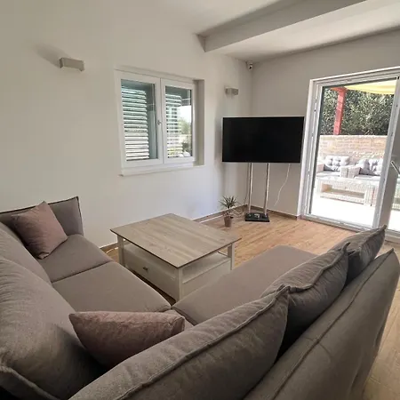 Apartman Dovolená Bez Starostí - Murter Betina