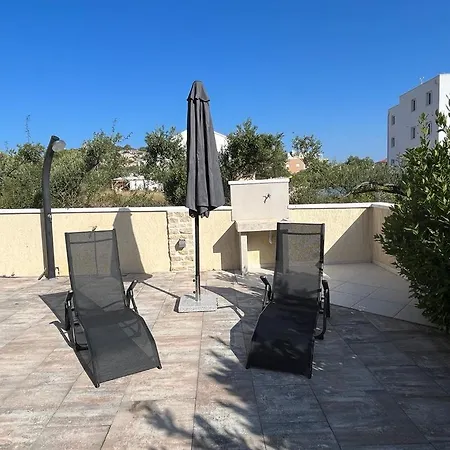 Apartman Dovolena Bez Starosti - Murter