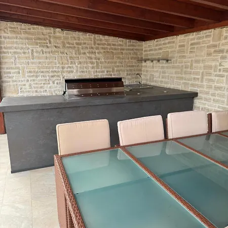 Apartment Dovolena Bez Starosti - Murter
