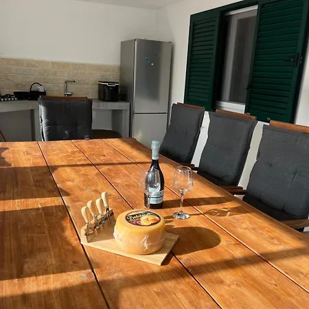 Dovolená Bez Starostí - Murter Apartman Betina