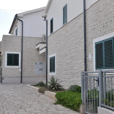 Dovolená Bez Starostí - Murter Apartman *