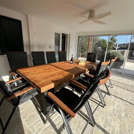 Dovolená Bez Starostí - Murter Apartman *