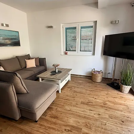 Dovolena Bez Starosti - Murter *