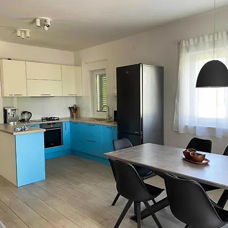 Dovolena Bez Starosti - Murter *