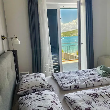 Apartman Dovolena Bez Starosti - Murter