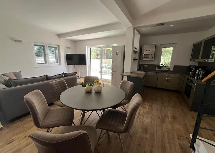 Dovolená Bez Starostí - Murter Apartamento *