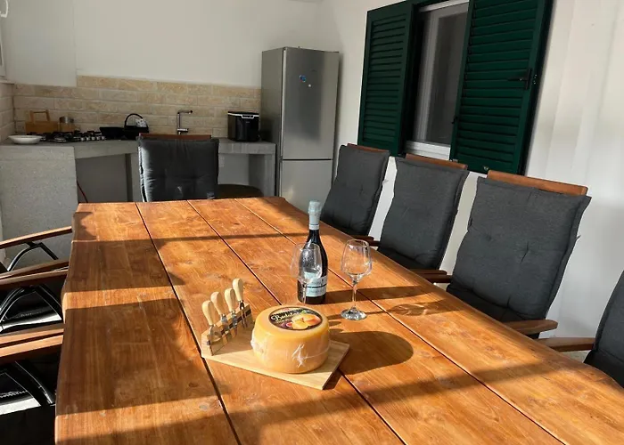 Dovolena Bez Starosti - Murter דירה בטינה