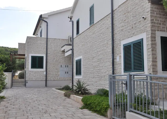 Dovolená Bez Starostí - Murter Apartamento *