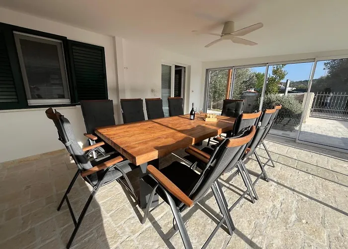 Апартаменты Dovolena Bez Starosti - Murter *