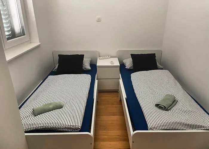 Апартаменты Dovolena Bez Starosti - Murter Бетина